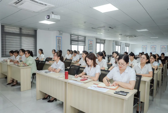 pg国际-不凡成就非凡,相信品牌的力量